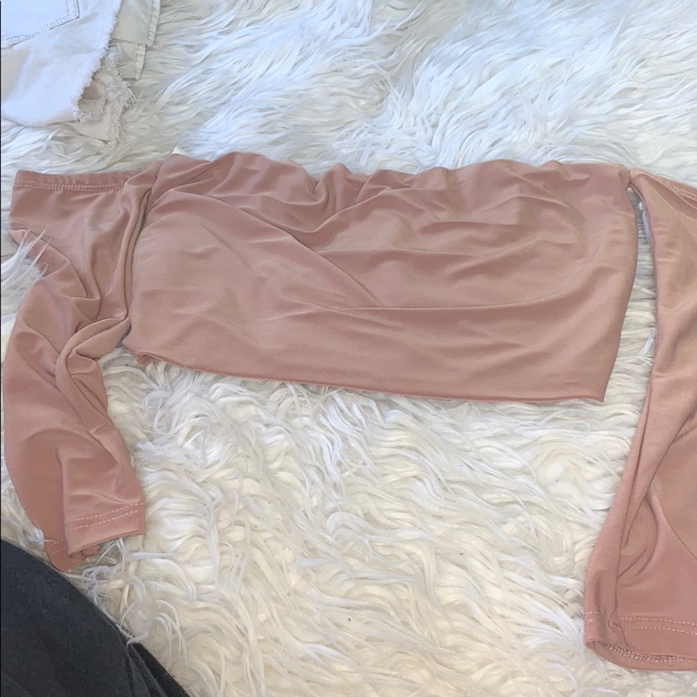 Long sleeve crop top